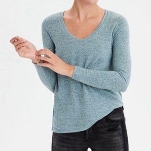 NWT! Super Soft Long Sleeve V Neck Ladies Top.